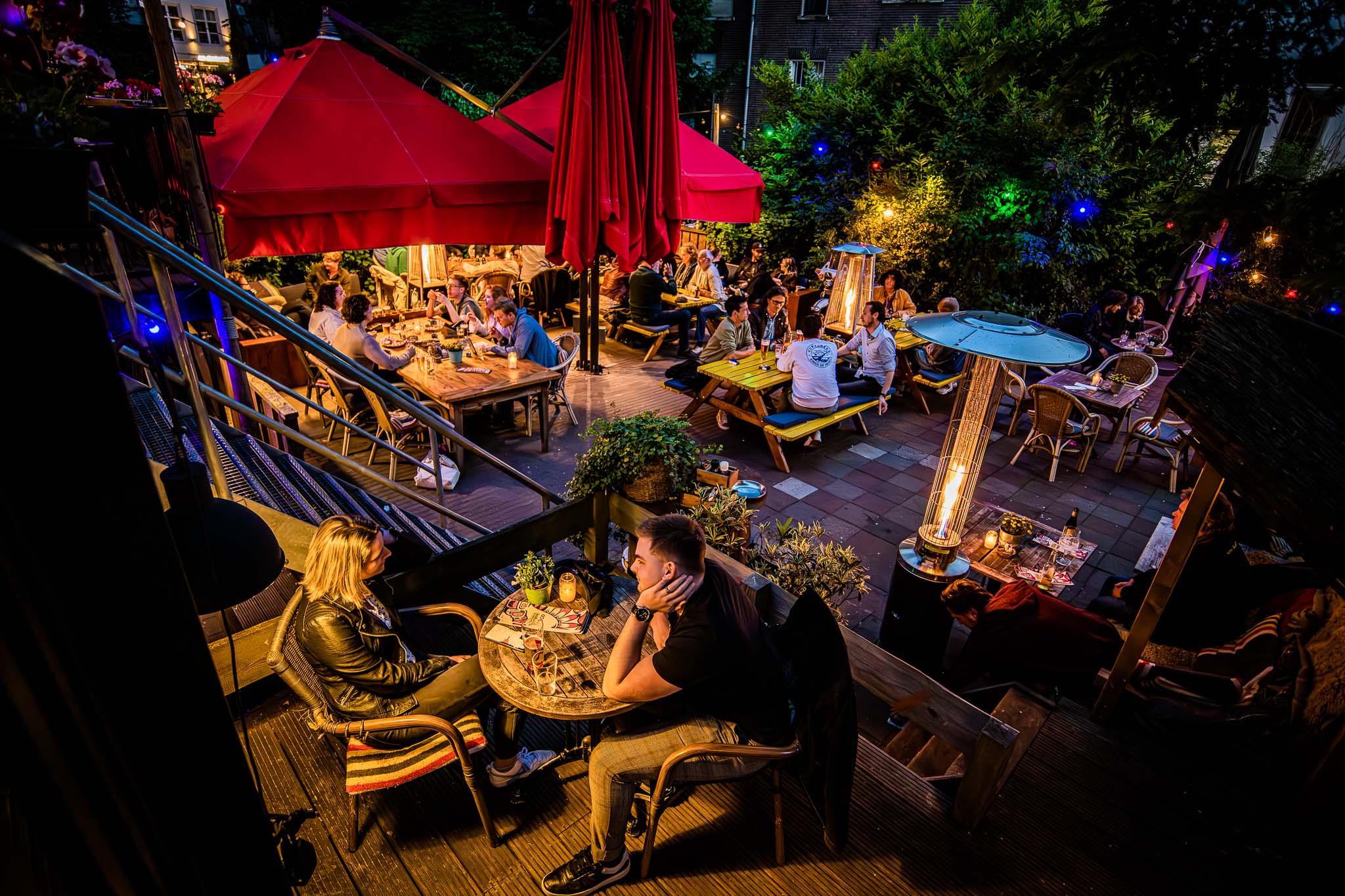 Krankeledenplantsoen - terras Boothill 's avonds